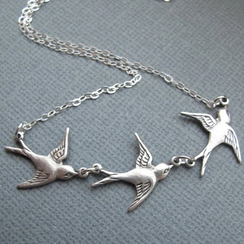 Creative Cute Silver Color Three Sparrow Bird Pendant Necklace For Women Simple Animal Retro Collar Chain Jewelry Accessory Gift