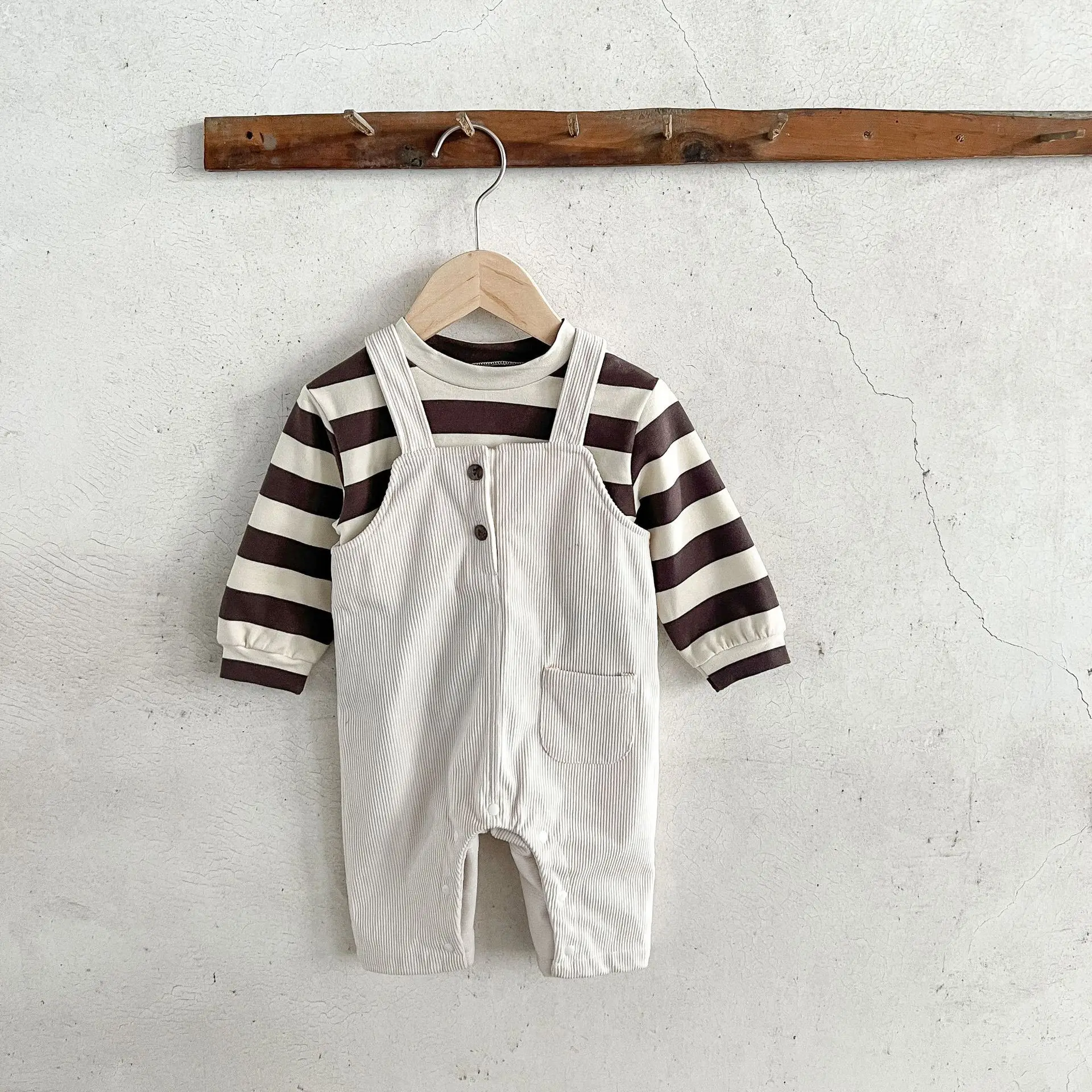 Autumn  Newborn Infant Baby Boys And Girls Corduroy Romper + Stripe T-shirt  Suit   Onepiece Kids Fashion Baby Clothing