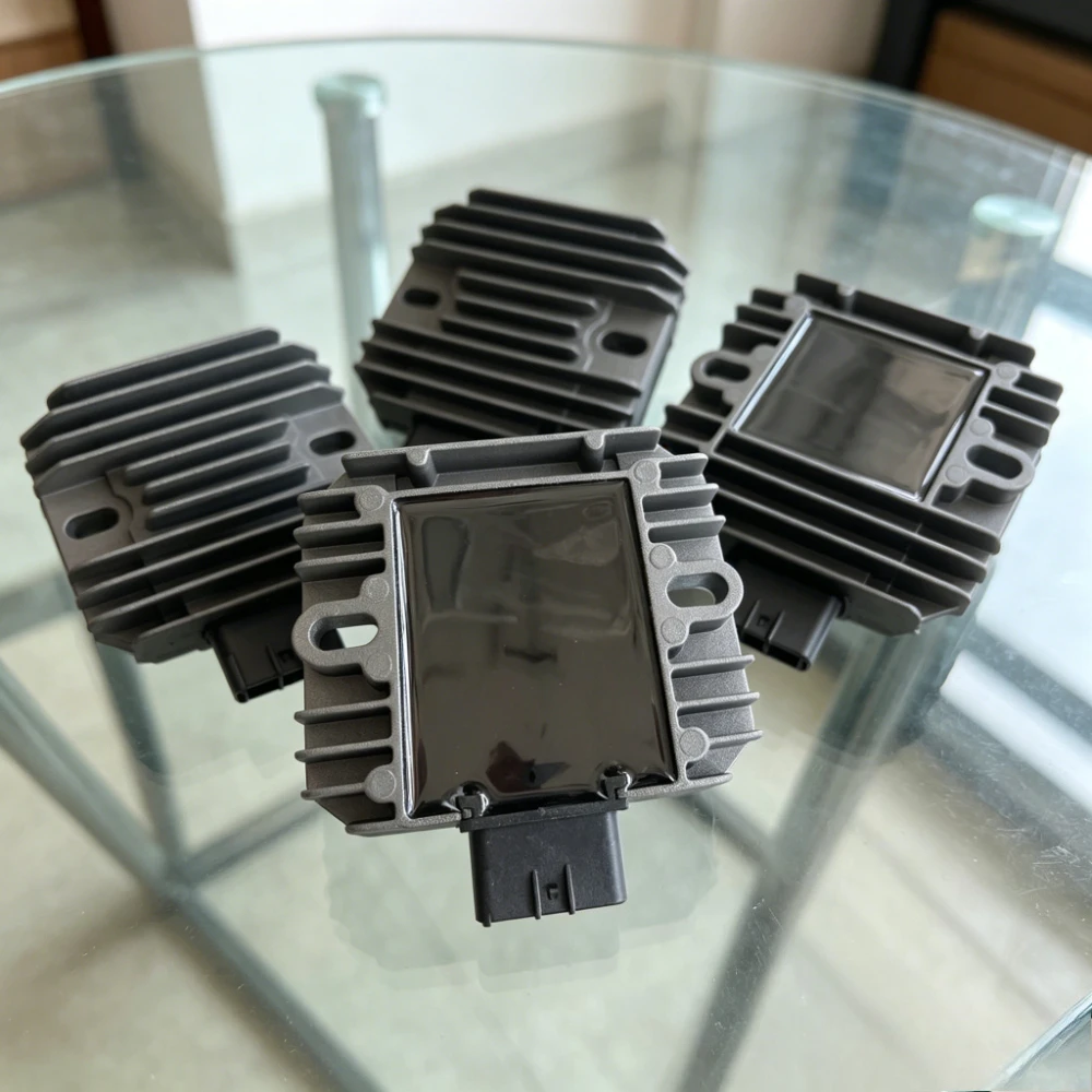 

1pc Regulated Voltage Regulator Rectifier For KAWASAKI Ninja 650 EX650 KLE650 Versys KLE EX 650 650R ZR750 Z750 ZR Z 750 ZR750S