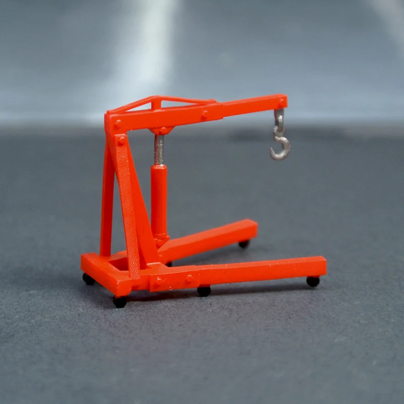 1 STKS 1/64 Schaal Auto Motor Kraan Model Hars Hanger Miniatuur Reparatie Tools voor Simulatie Workshop Scène DIY Decoratie Display
