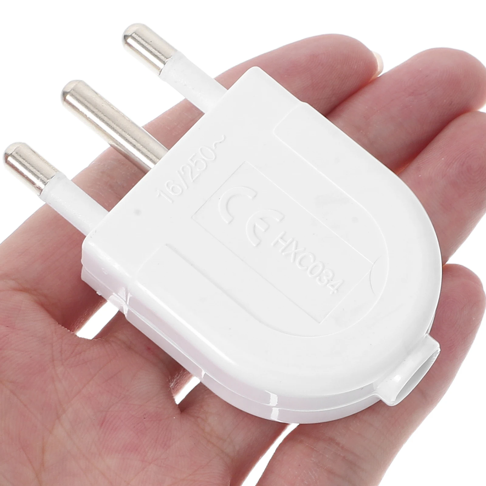 

Italian Power Outlet Adapter 3 Round Prongs 16A Plastic Italy Plug Ground Socket Replacement Pins Home Office Electrical Devices