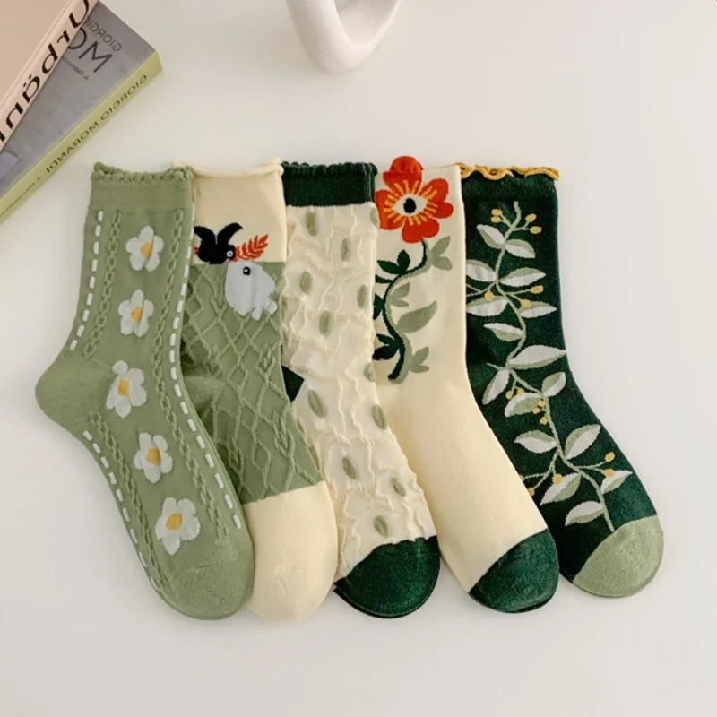 1/5 Paar neue Damen-Socken für Frühling und Sommer, modische Retro-Socken mit dreidimensionalen Blumen, lässige, atmungsaktive Damensocken