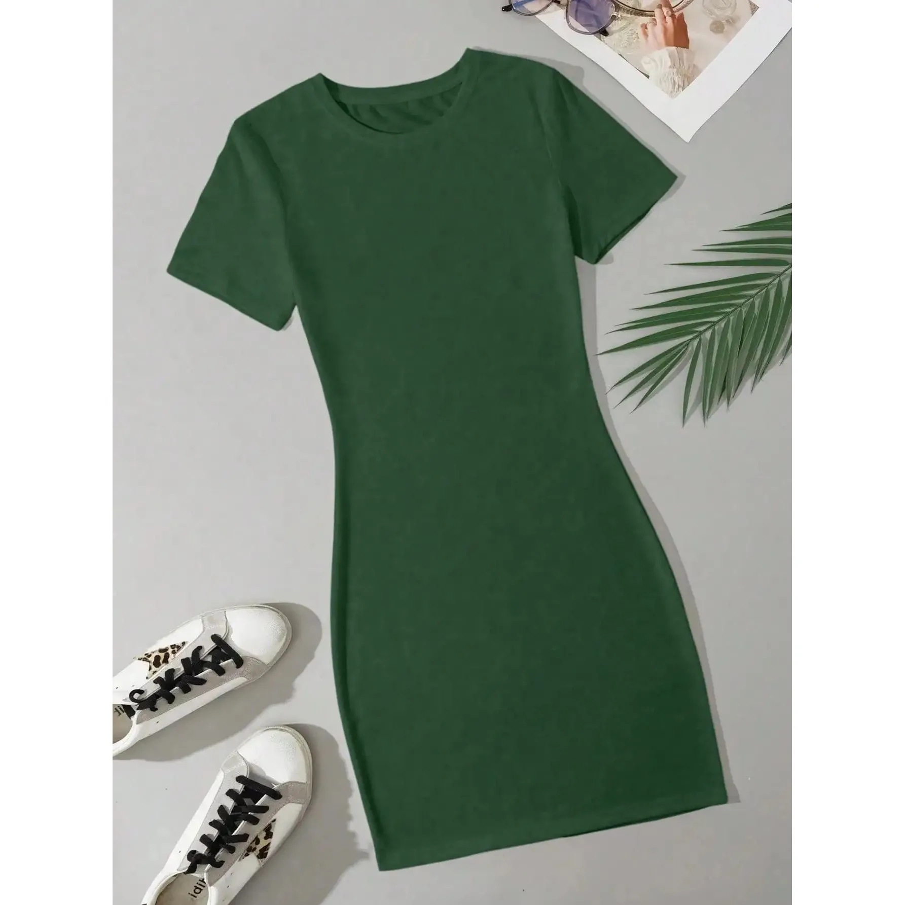 เสื้อผ้าผู้หญิงฤดูร้อน แฟชั่นเรียบง่าย สีเดียว สไตล์ลำลอง ทรงเข้ารูป สวมใส่สบาย เหมาะกับทุกโอกาส