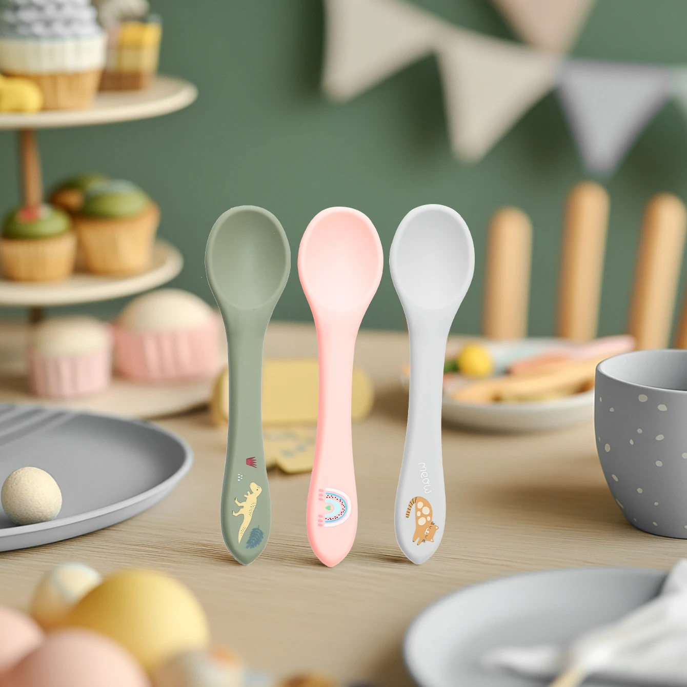 1PCS Baby Silicone Spoon Cartoon Cat Rainbow Dinosaur Pattern Baby Tableware Cute Baby Shower Gift Soft Baby Items