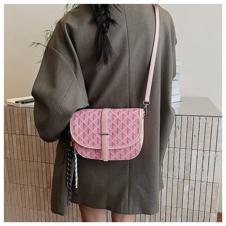 

Large Capacity Women's Commute Tote Bag 2026 New Trendy Daily Color Versatile Outdoor Crossbody Bag