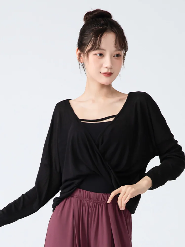 Top de balé de manga comprida com bainha dividida solta de cor sólida – camisa de treinamento de palco respirável para dançarinos e artistas