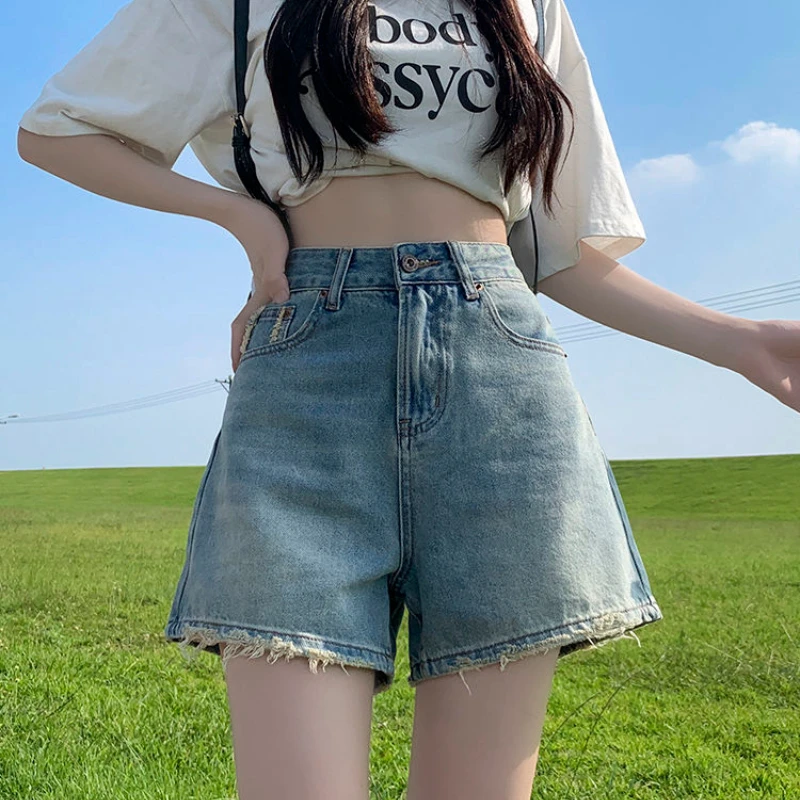 

Retro Breasted Wide-leg Denim Shorts for Women in Summer Thin New High-waisted A-line Hot Pants