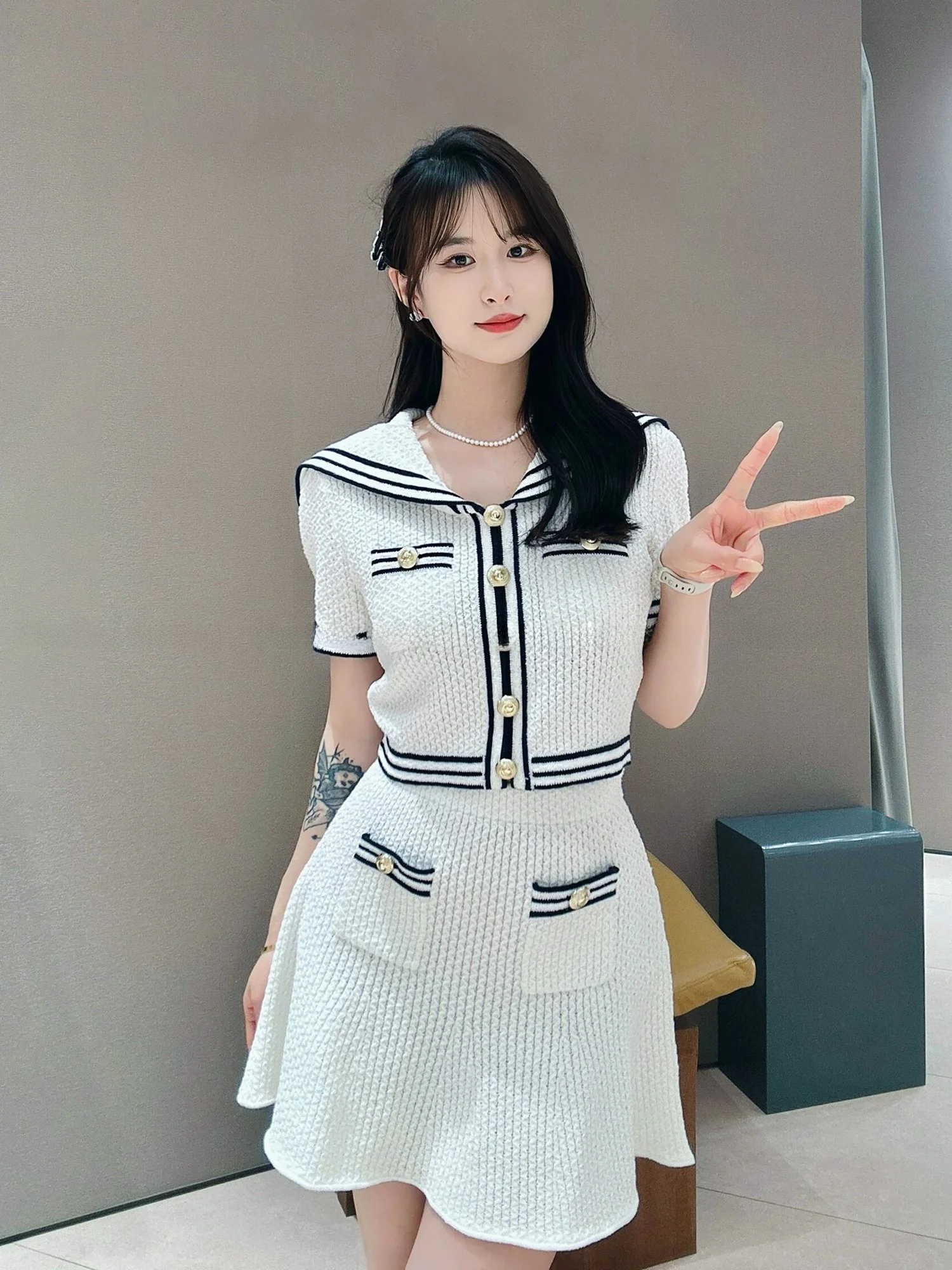 Printemps été col bleu marine évider tricoté f jupe Ensemble femmes Faion Ensemble ort Sve V Ne bouton fermeture