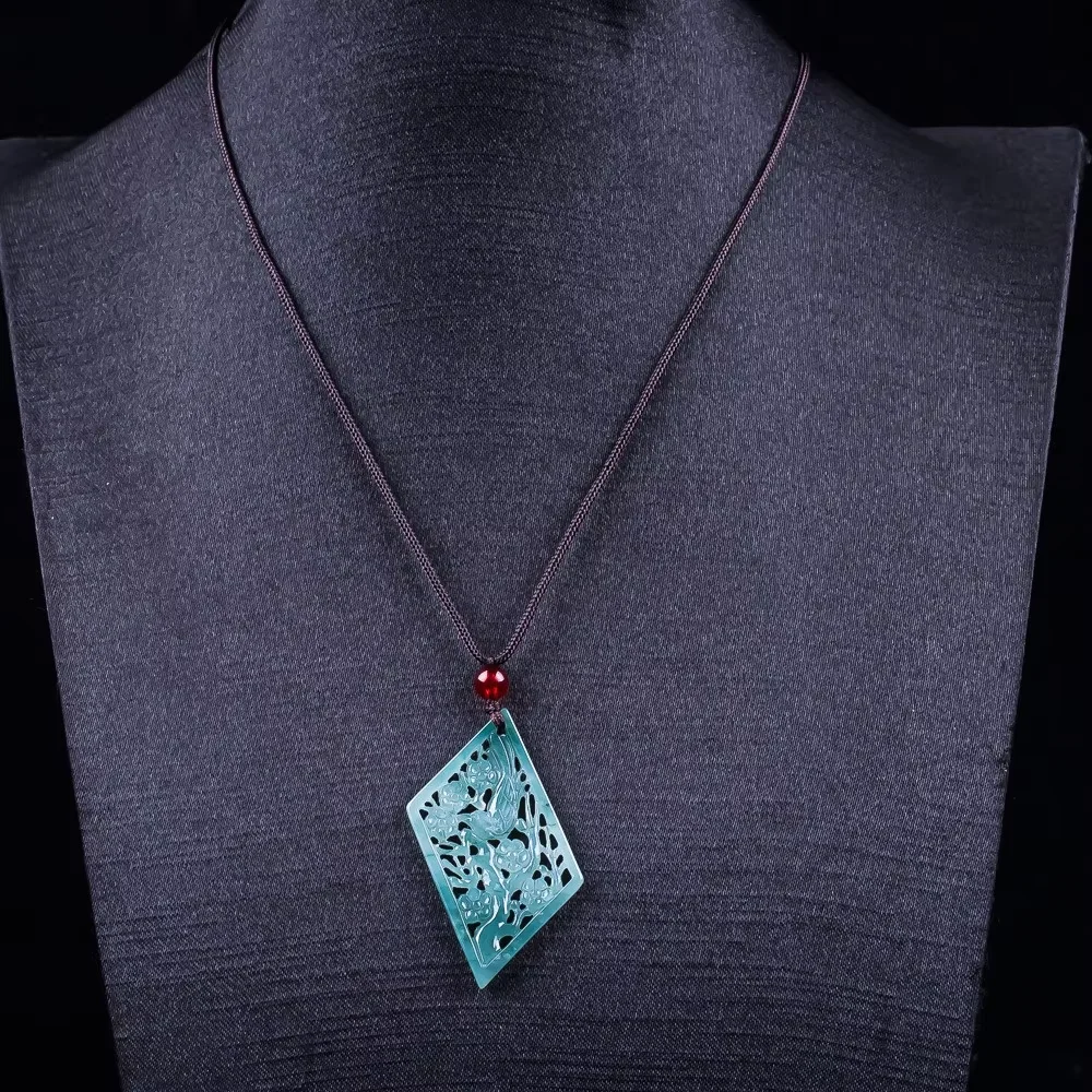 Green Burmese Jadeite Pendant Burma Jade Necklace Amulet Natural Real Fine Jewelry Carved Gemstone Charm Designer Emerald