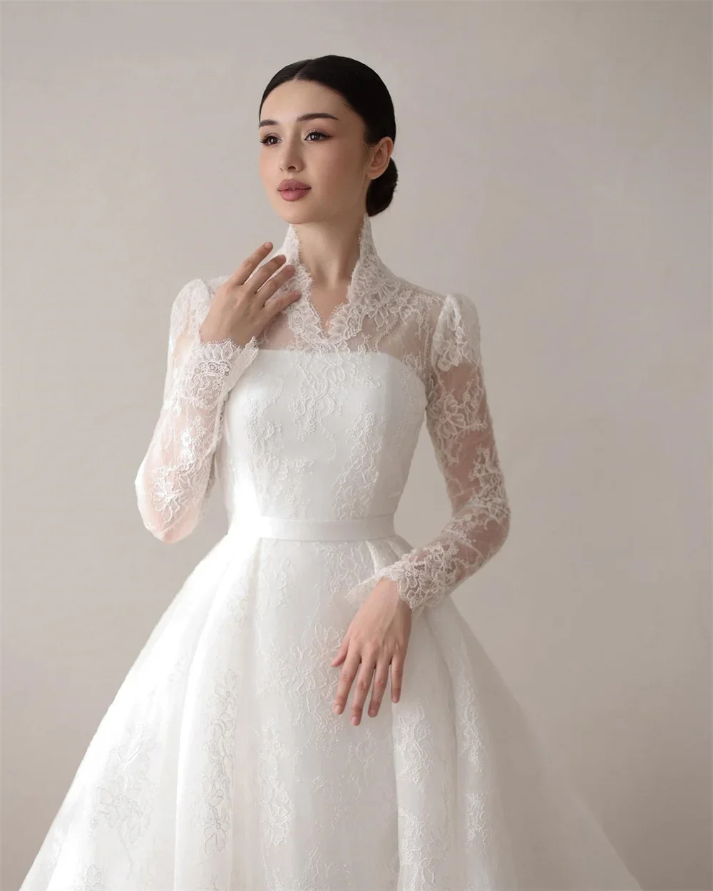 Customized Elegant Dubai V Neck Full Lace Wedding Dresses Long Sleeves A Line Saudi Bridal Dress for Brides Vestido de noiva image 2