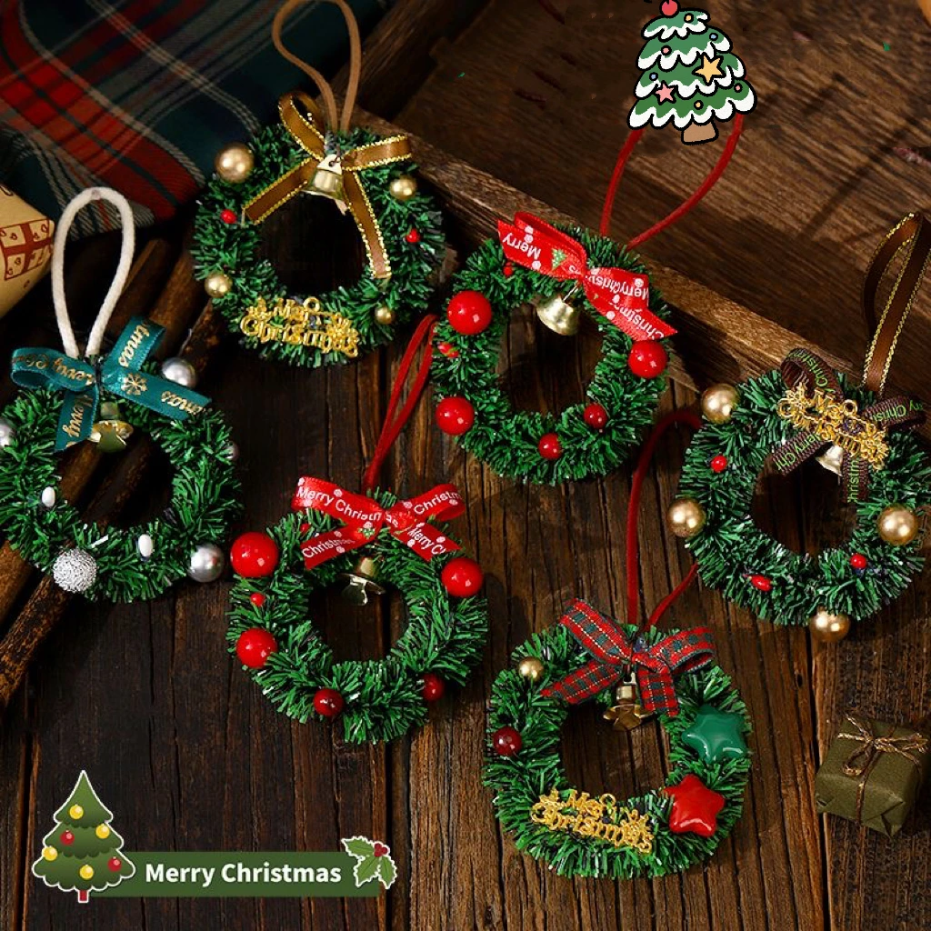 5PCS Christmas Decoration Ins Style Mini Christmas Wreath Car Pendant Home Window Scene Atmosphere Decoration Hanging Decoration