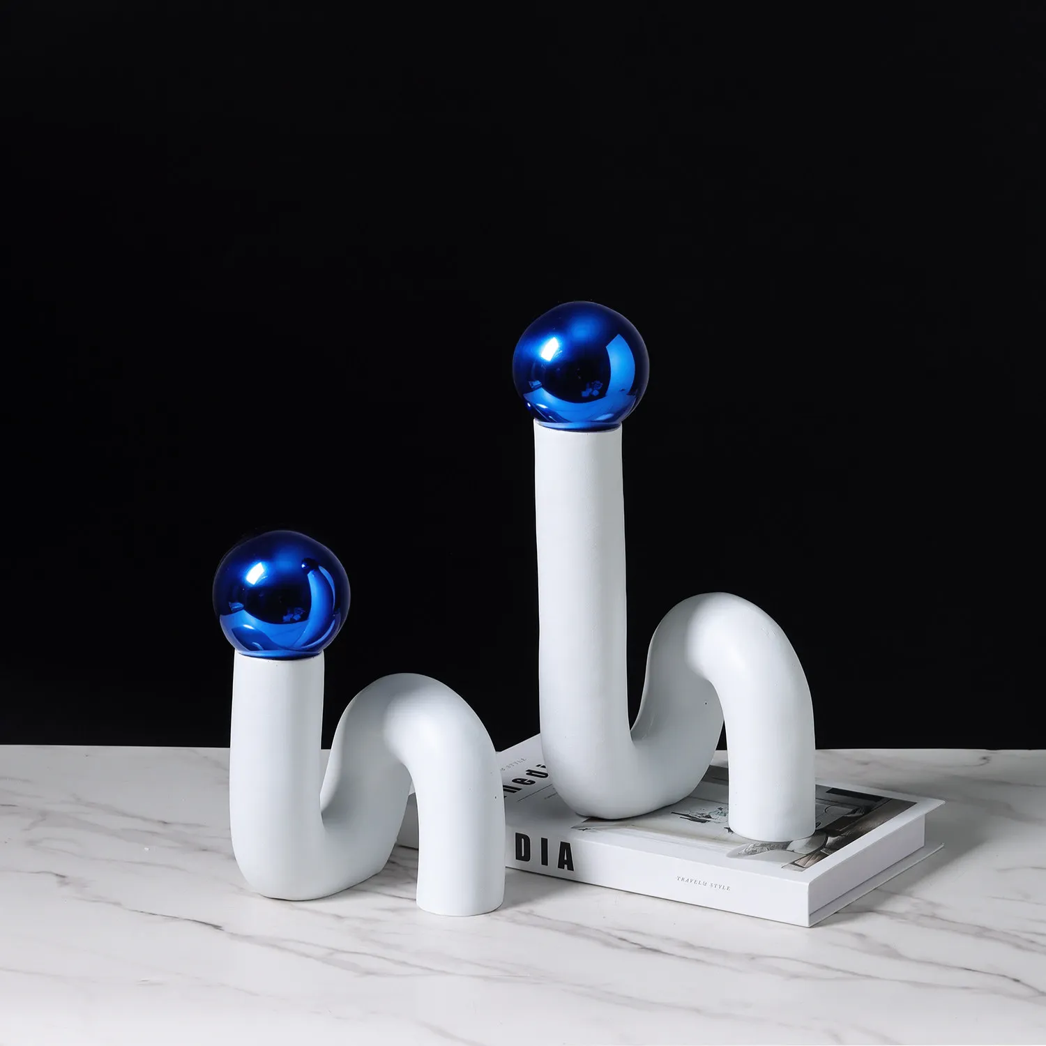Modern Minimalist Geometric Twisted Elbow Ball Ornaments Nordic Home Decoration Resin/ceramic Abstract Aesthetic Ornaments