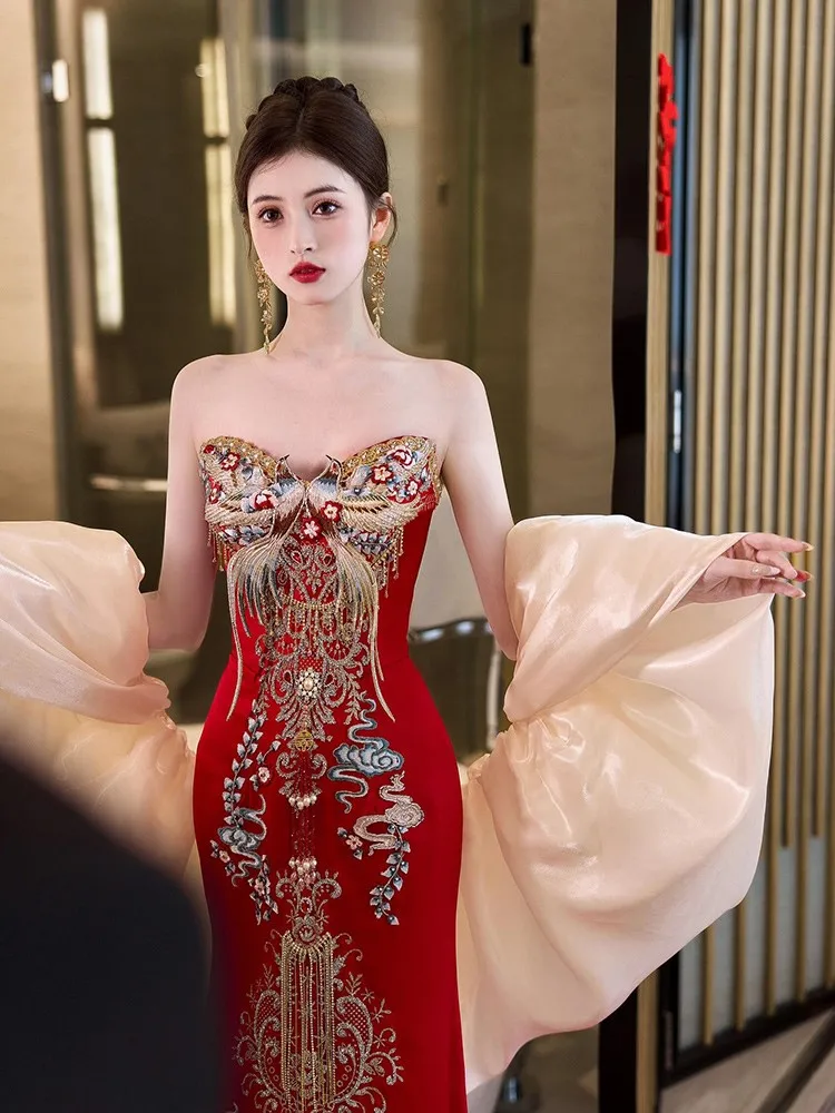 

Heavy Industry's new Chinese-style high-end wedding dress bride's gown and