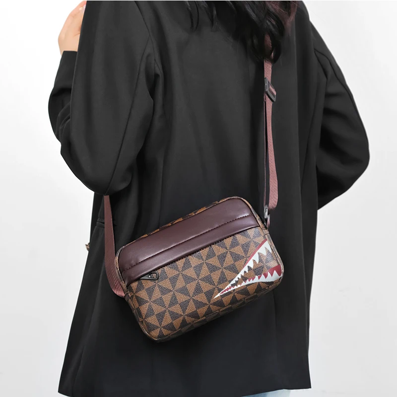 Allover Geometric Print Crossbody Bag for Men Retro Shark Mouth Sling Purse Casual Adjustable Strap Shoulder Bag image 6