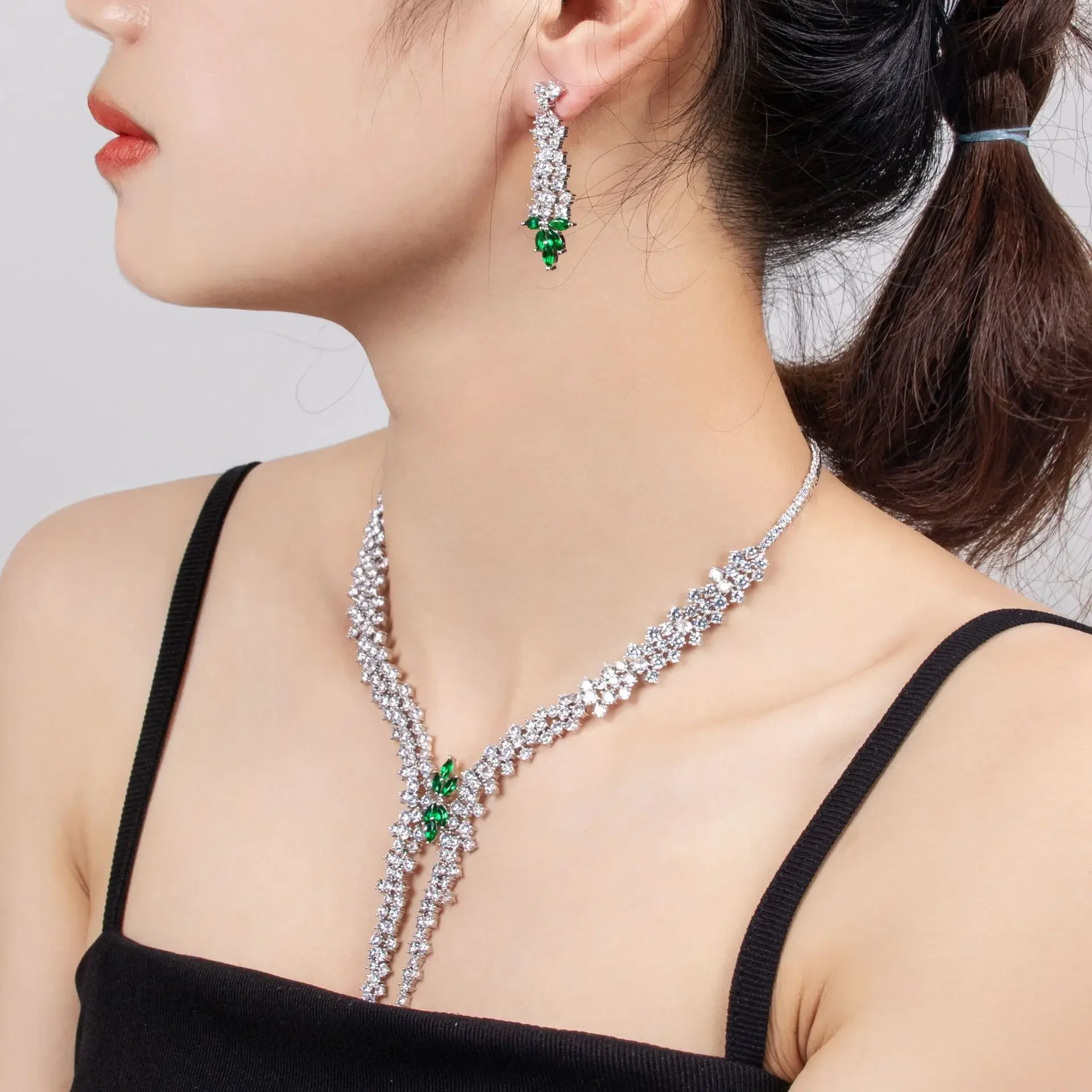 

CHKAWOCI Europe and the United States jewelry fashion exaggerated zircon necklace earrings women with a small luxury jewelry set