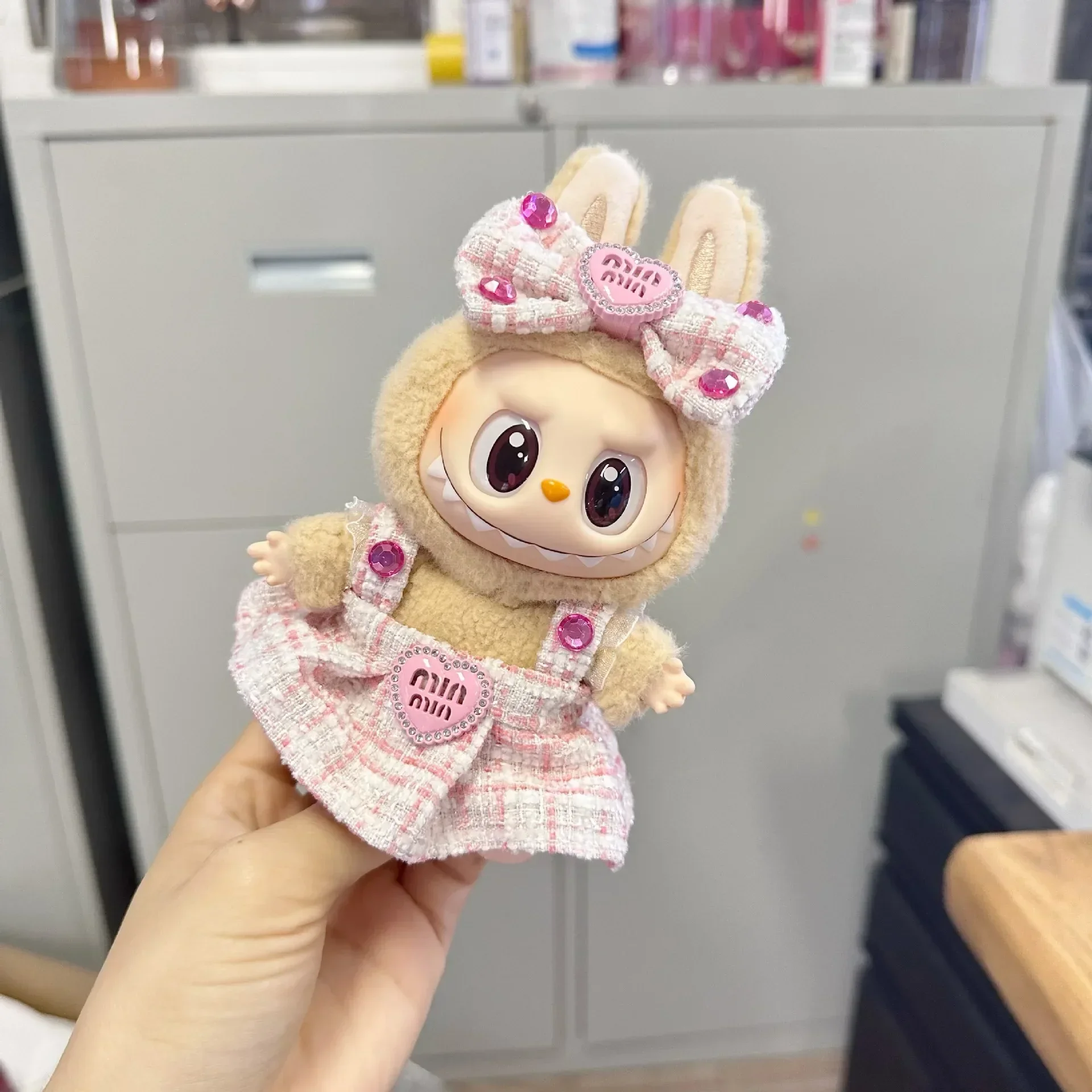 

LABUBU Doll Holiday Outfit - Official Popmart New Year Set with DIY Accessories | Xmas & Christmas Collectible Gift