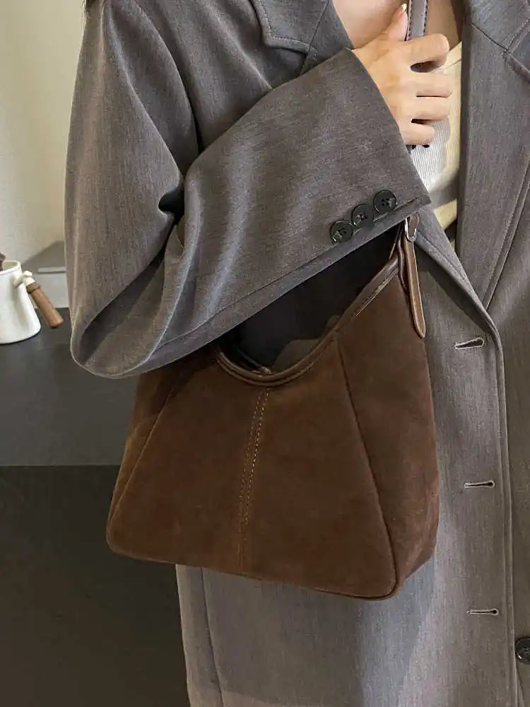 Vintage Frosted Suede Large Capacity Tote Bag 2024 New Women's Zipper Closure Texture Armpit Bags Commuting Versatile Handbag image 3