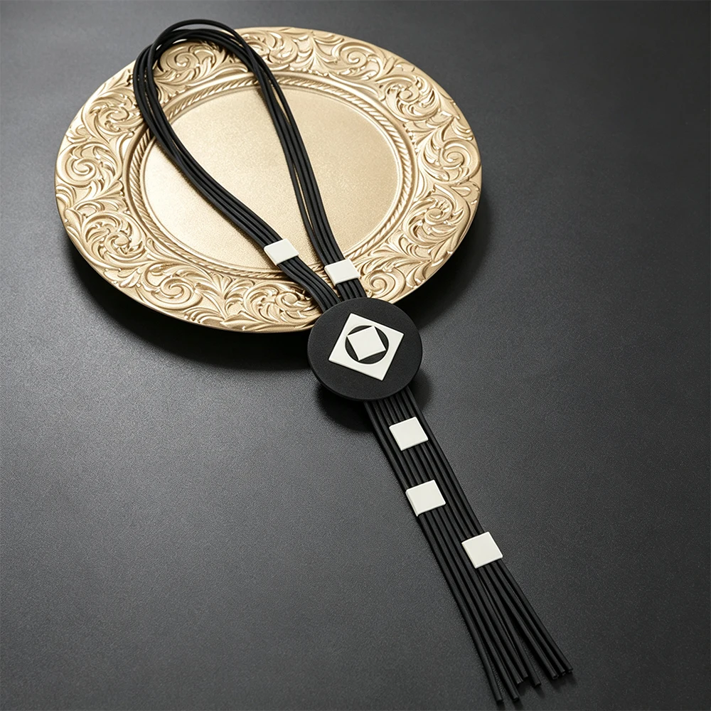 UKEBAY Damen-Halskette mit geometrischem Anhänger, Gummi-Halskette, lange Statement-Quaste, Boho-Schmuck, schwarz, modisches Geschenk, Halskette für den täglichen Gebrauch – Detail 3