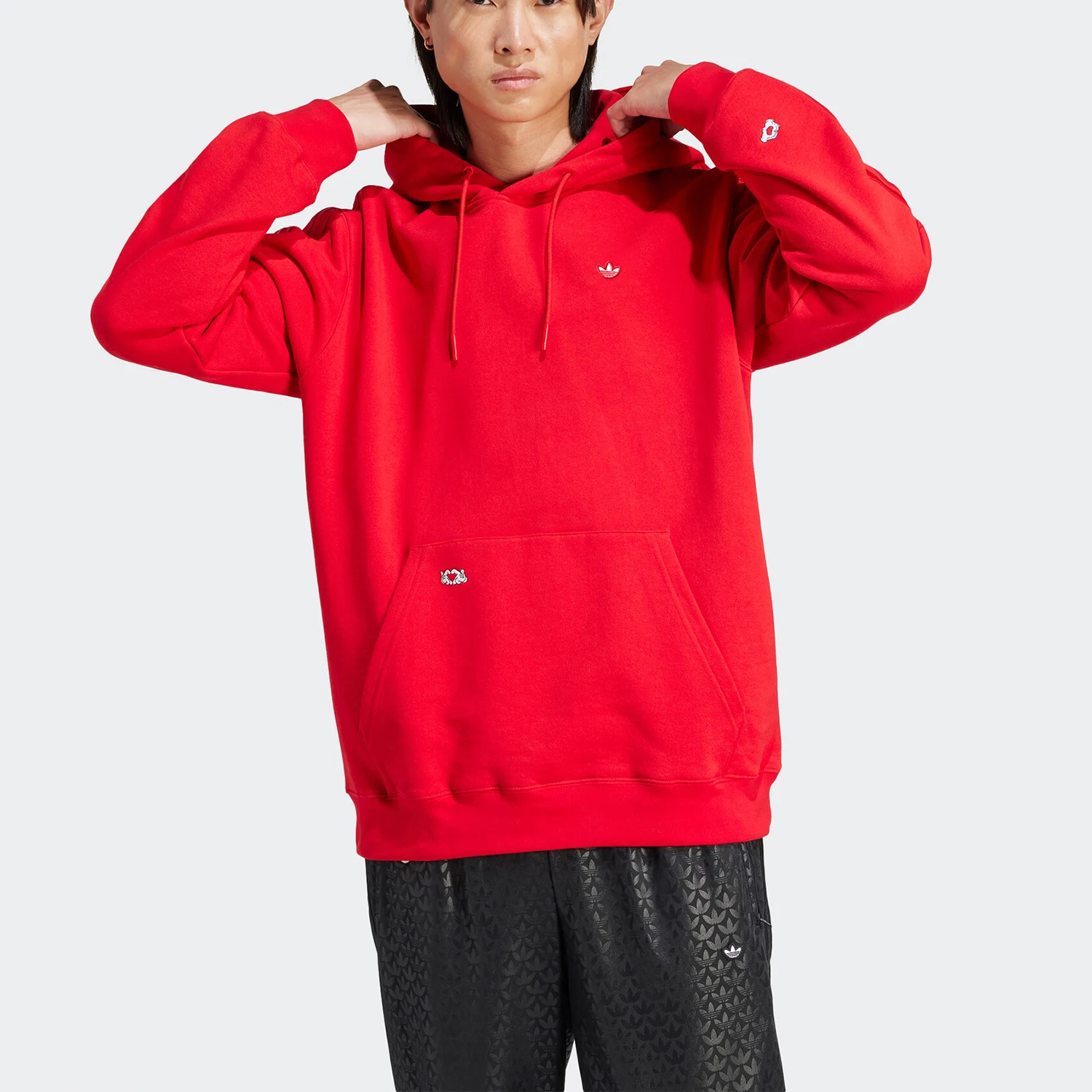 

Adidas genuine Mickey Mouse collaboration men's hooded loose knit sweater IY2275