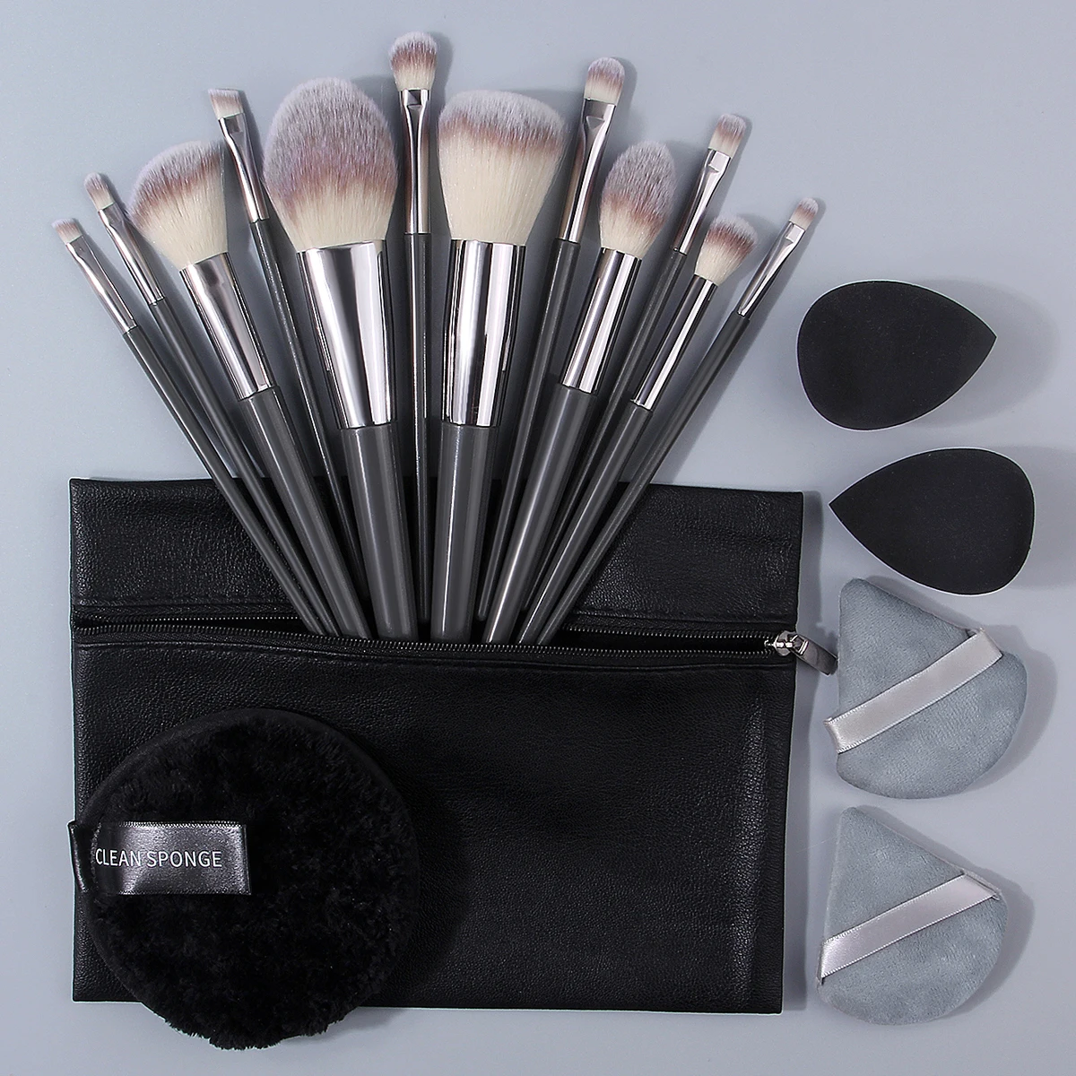 18PCS Professional Makeup Brushes Set Free Shipping with Bag & Sponge Premium Soft Makeup Brushes Set view 6