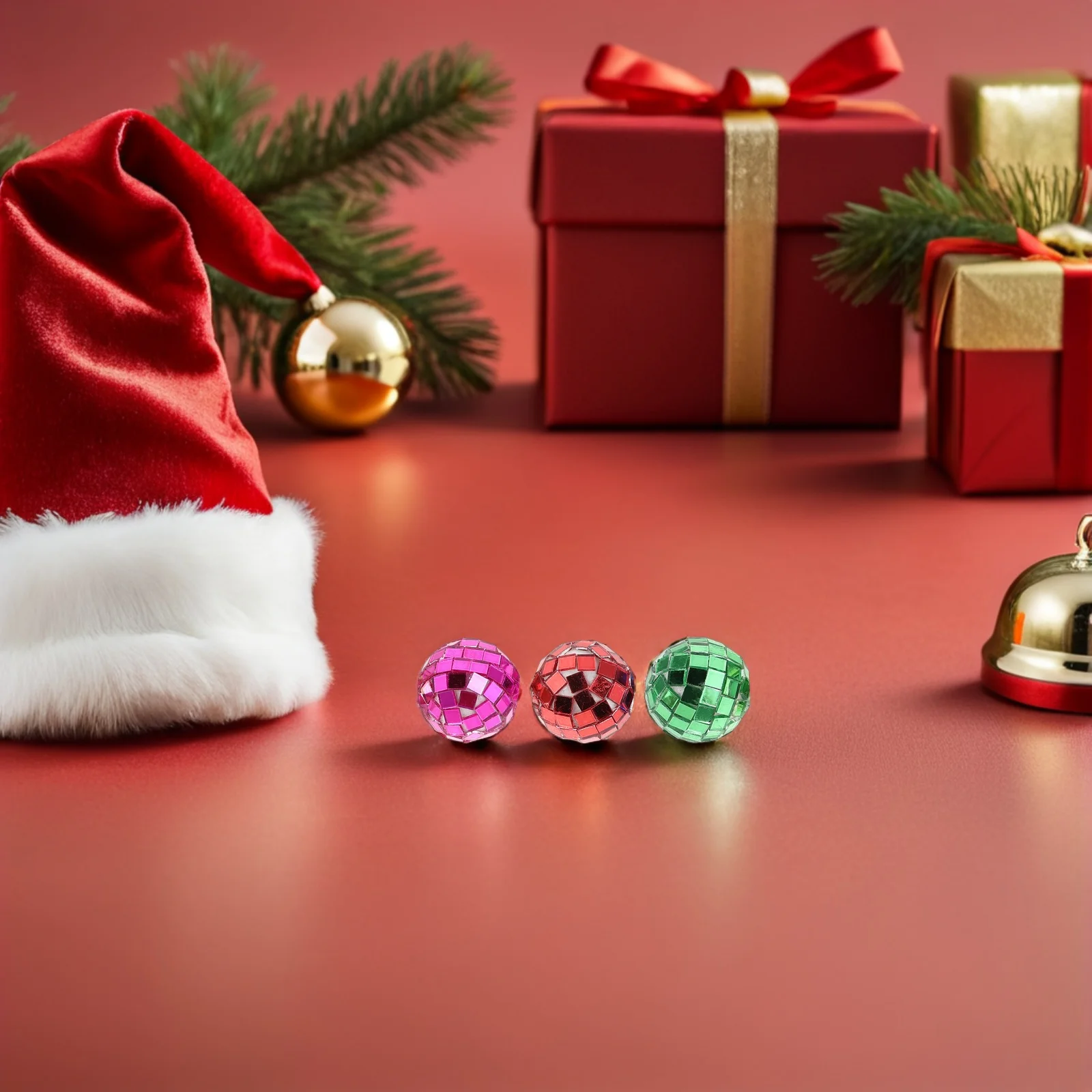 

24Pcs Mini 3cm Reflective Disco Balls Plastic Mirror Balls for Dollhouse Christmas Party Ktv Bar Scene Decorations