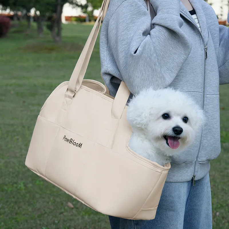 

Fashion Stylish Pet Carrier Breathable Large Capacity Portable Shoulder Handbag Outdoor Travel Bag For Cats Small Dogs