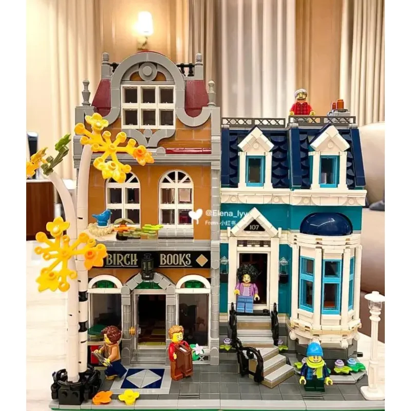 

НОВИНКА 2026: Конструктор «Книжный магазин» (10270) — Альтернативный вариант. Игрушка-конструктор, декор, подарок на Рождество и день рождения для детей.