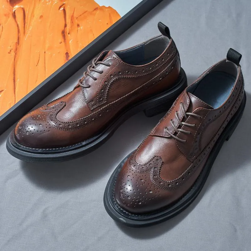 Round Toe Carving Brogue Business Casual Genuine Leather Men Shoes British Trendy Daily Work Dress Shoes Mens Wedding Shoes