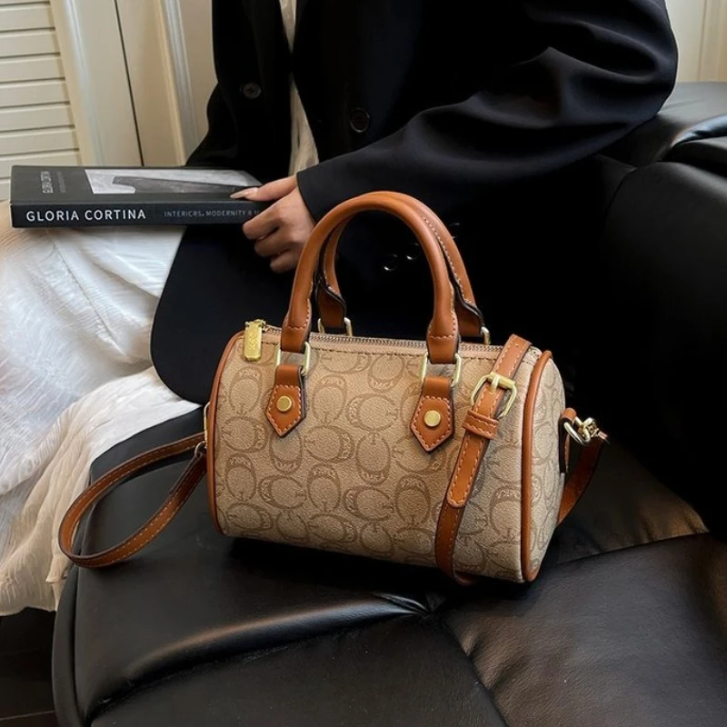 

Женская изысканная сумка, новинка 2025 года, структурированная сумка через плечо, полированная, профессиональный вид, настольная комната для броска