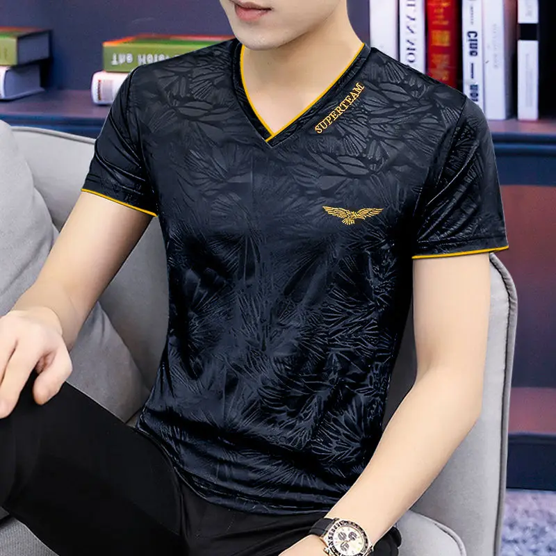 

New Men's Ice Silk Short Sleeved T-shirt for Summer V-neck High-end Slim Fit Quick Drying T-shirt for Men's Fashion