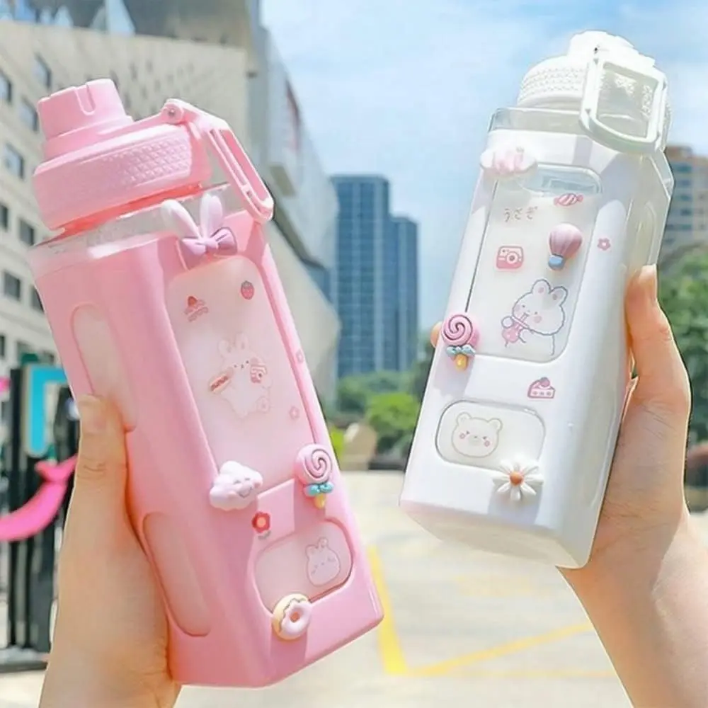 Juego de 2 piezas de botella de agua Kawaii grande con pajita y pegatinas 3D, bonita botella de leche Kawaii, taza de té, coctelera de jugo, silicona portátil