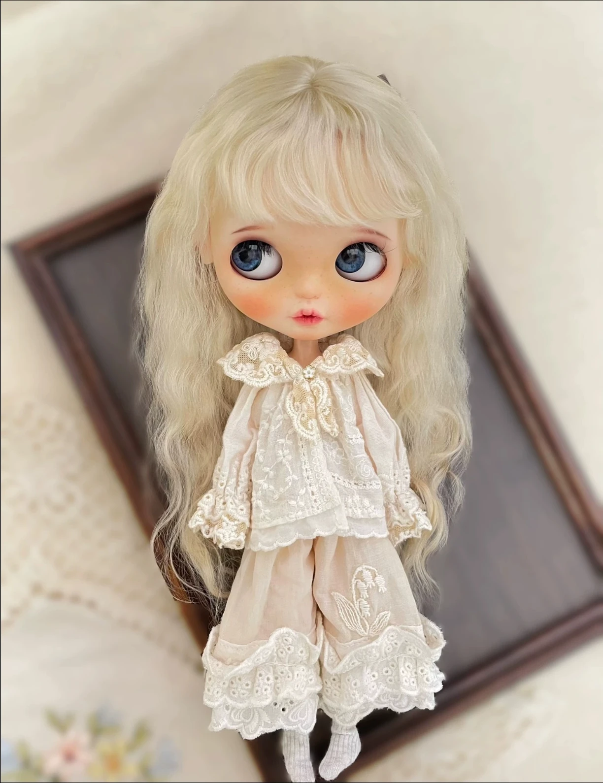 ΠΠΎΠ²ΡΠΉ ΠΊΠΎΠΌΠΏΠ»Π΅ΠΊΡ ΠΎΠ΄Π΅ΠΆΠ΄Ρ ΠΈΠ· 2 ΠΏΡΠ΅Π΄ΠΌΠ΅ΡΠΎΠ², Π½Π°ΡΡΠ΄ Π΄Π»Ρ ΠΊΡΠΊΠ»Ρ Blythe, ΡΠΎΠΏ Ρ Π±Π΅Π»ΡΠΌ Π²ΠΎΡΠΎΡΠ½ΠΈΠΊΠΎΠΌ/ΠΊΡΡΠΆΠ΅Π²Π½ΡΠ΅ Π±ΡΡΠΊΠΈ 1/6, 30 ΡΠΌ BJD, Π°Π½ΠΈΠΌΠ΅ Π΄Π»Ρ Π΄Π΅Π²ΠΎΡΠ΅ΠΊ (ΠΏΠΎΠ΄Ρ
ΠΎΠ΄ΠΈΡ Π΄Π»Ρ Pullip, Ob22/24/26, Lyca) ΠΠΎΠ²ΡΠΉ ΠΊΠΎΠΌΠΏΠ»Π΅ΠΊΡ ΠΎΠ΄Π΅ΠΆΠ΄Ρ ΠΈΠ· 2 ΠΏΡΠ΅Π΄ΠΌΠ΅ΡΠΎΠ², Π½Π°ΡΡΠ΄ Π΄Π»Ρ ΠΊΡΠΊΠ»Ρ Blythe, ΡΠΎΠΏ Ρ Π±Π΅Π»ΡΠΌ Π²ΠΎΡΠΎΡΠ½ΠΈΠΊΠΎΠΌ/ΠΊΡΡΠΆΠ΅Π²Π½ΡΠ΅ Π±ΡΡΠΊΠΈ 1/6, 30 ΡΠΌ BJD, Π°Π½ΠΈΠΌΠ΅ Π΄Π»Ρ Π΄Π΅Π²ΠΎΡΠ΅ΠΊ (ΠΏΠΎΠ΄Ρ
ΠΎΠ΄ΠΈΡ Π΄Π»Ρ Pullip, Ob22/24/26, Lyca)