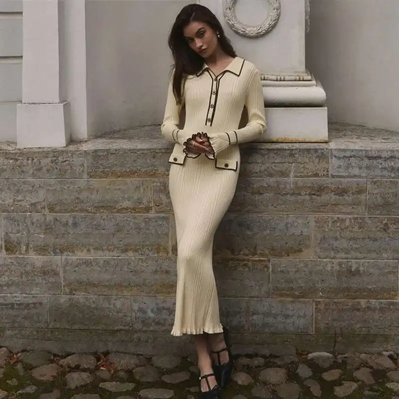 Elegancka marszczona dzianina damska 2025 Jesienna prążkowana kontrastowa sukienka z długim rękawem z klapami Kobieca sukienka damska Maxi