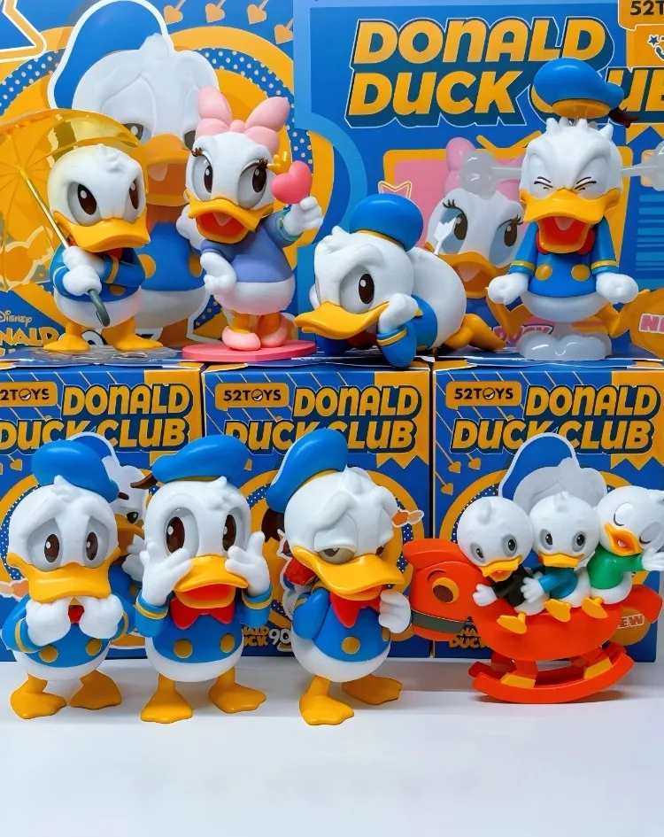 

Disney Donald Duck Daisy Club Series Blind Box Cute Doll Trend Figure Gift Peripheral Desktop Ornaments