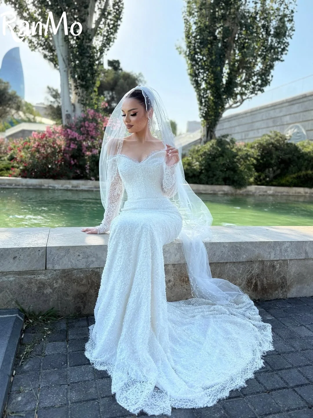 Ranmo 2025 Customized Shiny white Ball Gown Royal Wedding Dresses Sweetheart applique fish tail decal tail Made Vestido de novia