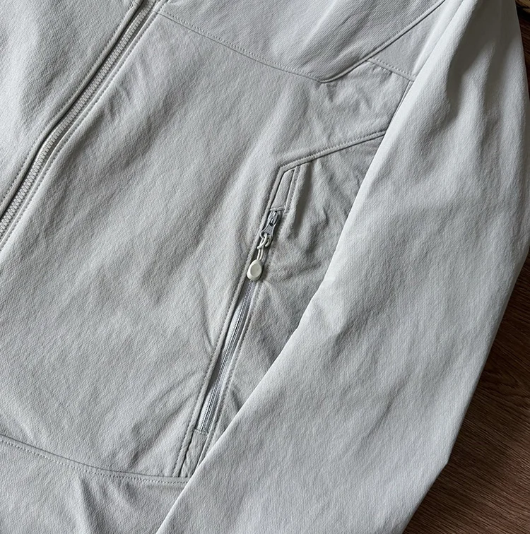 Herren-Softshell-Kapuzenjacke – Leichte Reißverschluss-Jacke für den Alltag im Herbst und für Outdoor-Aktivitäten – Detail 23