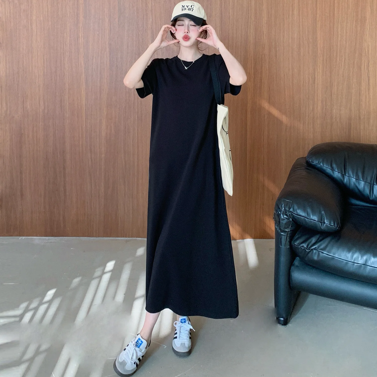 فستان صيفي فضفاض مقاس كبير برقبة دائرية تي شيرت فساتين طويلة رداء Elbise بأكمام قصيرة على الطراز الكوري فستان نسائي أسود سادة