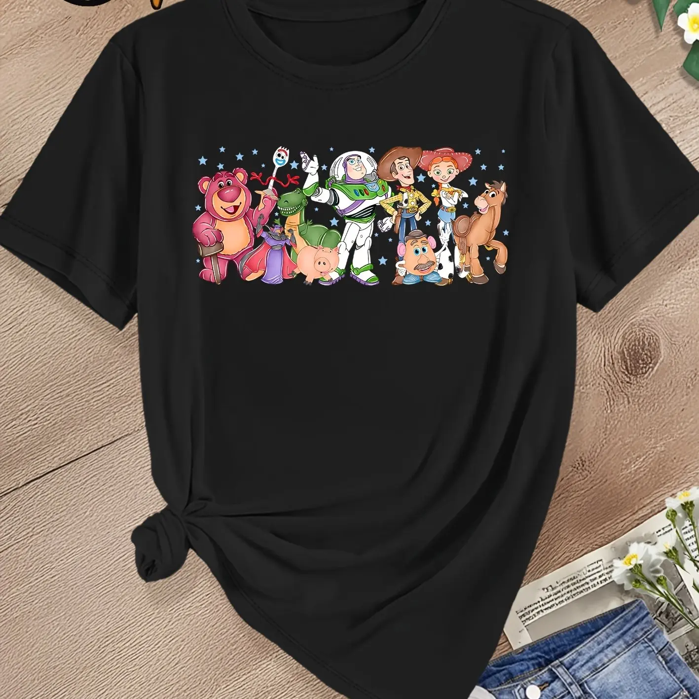 

Disney Short Sleeve Toy Story Family Strawberry Bear Printed Round Neck, Versatile for Daily Commuting and Vacation