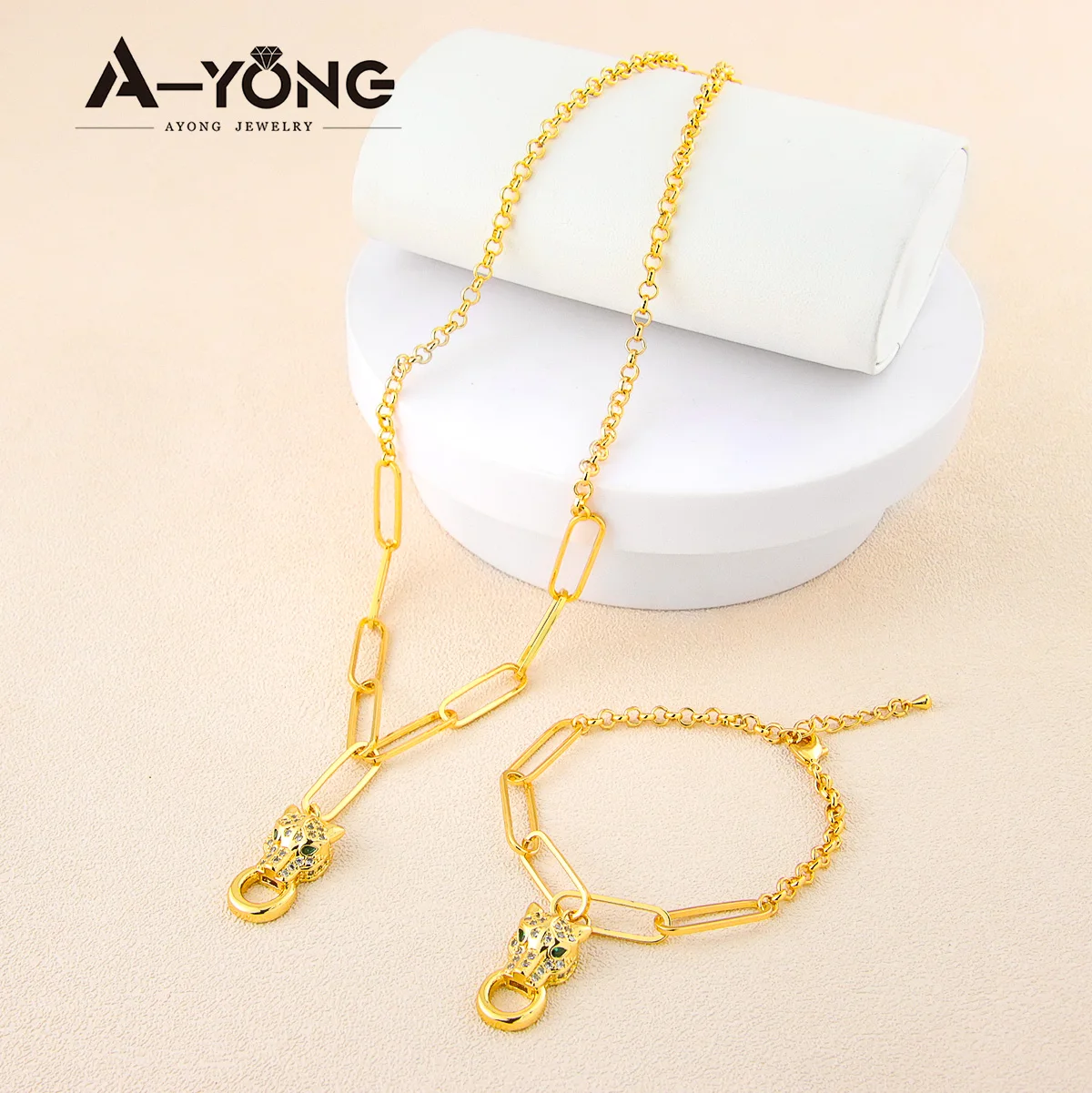 Fashion Charm Gold Color Necklace Bracelet Set 21k Gold Plated Leopard Panther Pendant African Dubai Womens Mens Punk Jewelrys