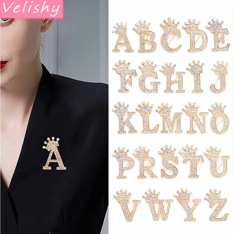 Fashion Crown 26 Initial Letters A to Z Crystal Rhinestone Brooch Pins for Women Wedding Dress Lapel Collar Pin Jewelry