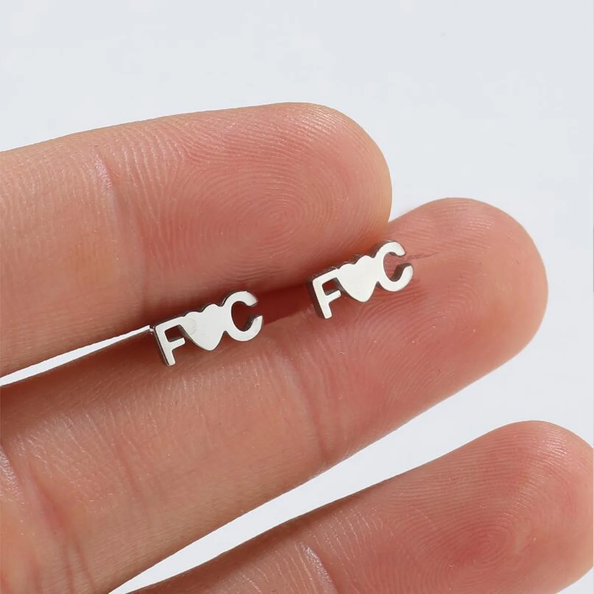 Customized Double Letter Love Heart Ear Nails for Women Personalized Initial Earrings Custom Heart Letter Ear Studs Jewelry Gift