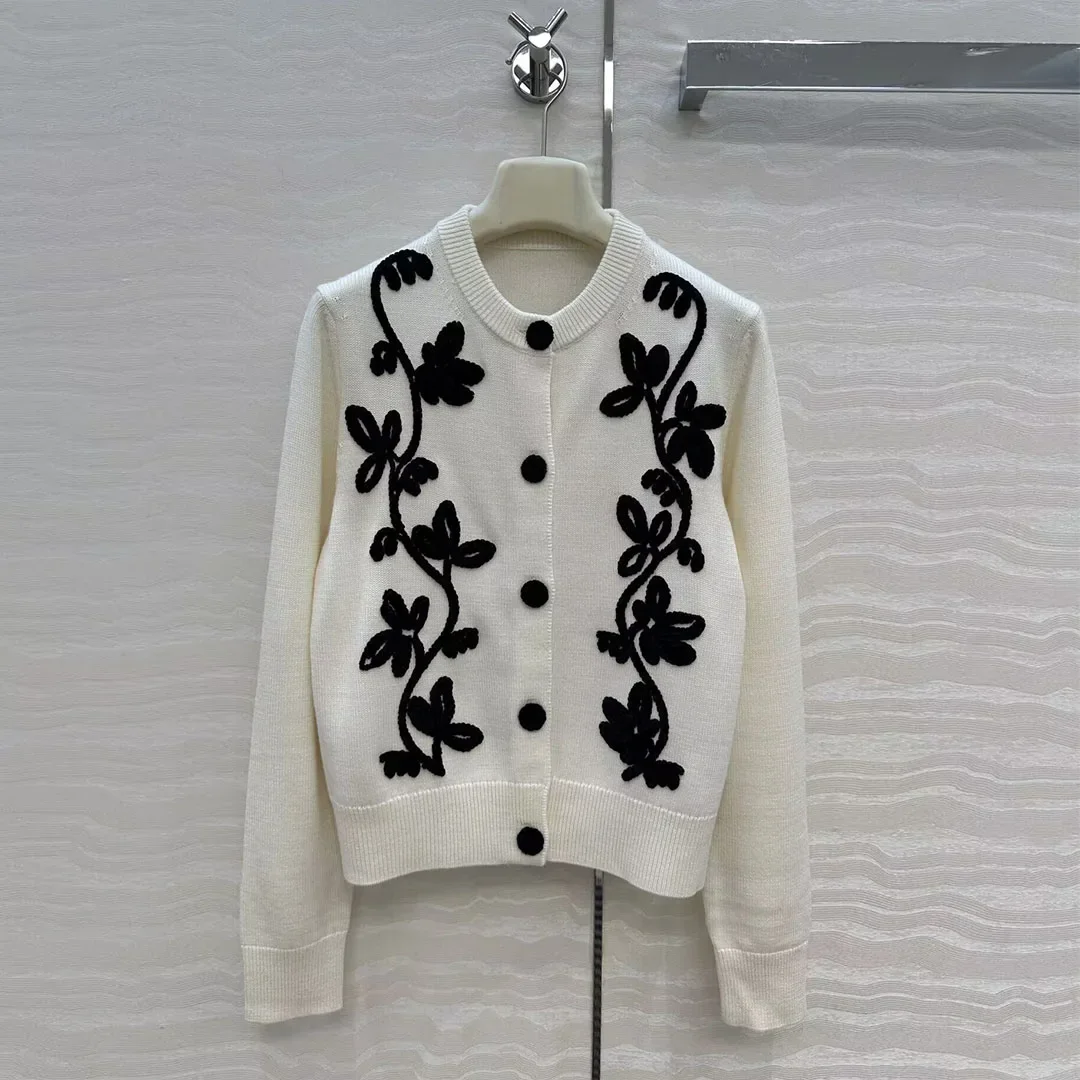 

Шерстяной кардиган женский вязаный бархатный элегантный свитер с длинными рукавами и наклейкой