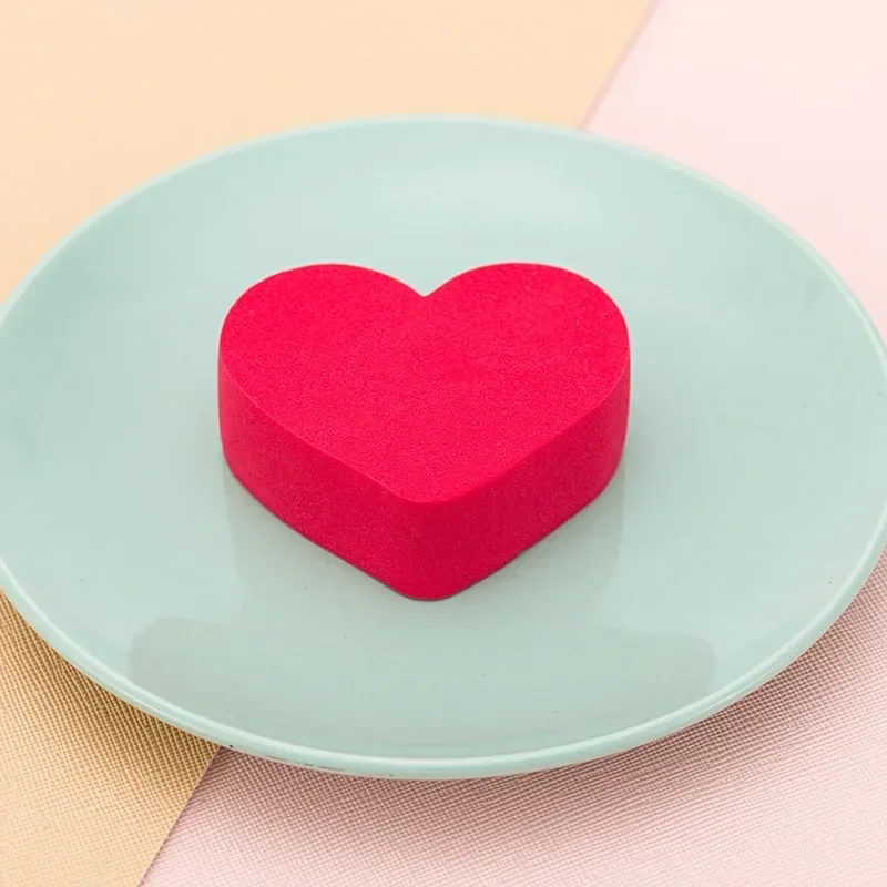 Rosa coração vermelho esponja macia puff molhado e seco dupla utilização maquiagem beleza puff base líquida esponja ferramentas cosméticas 1pc 6.5x5.5x2cm