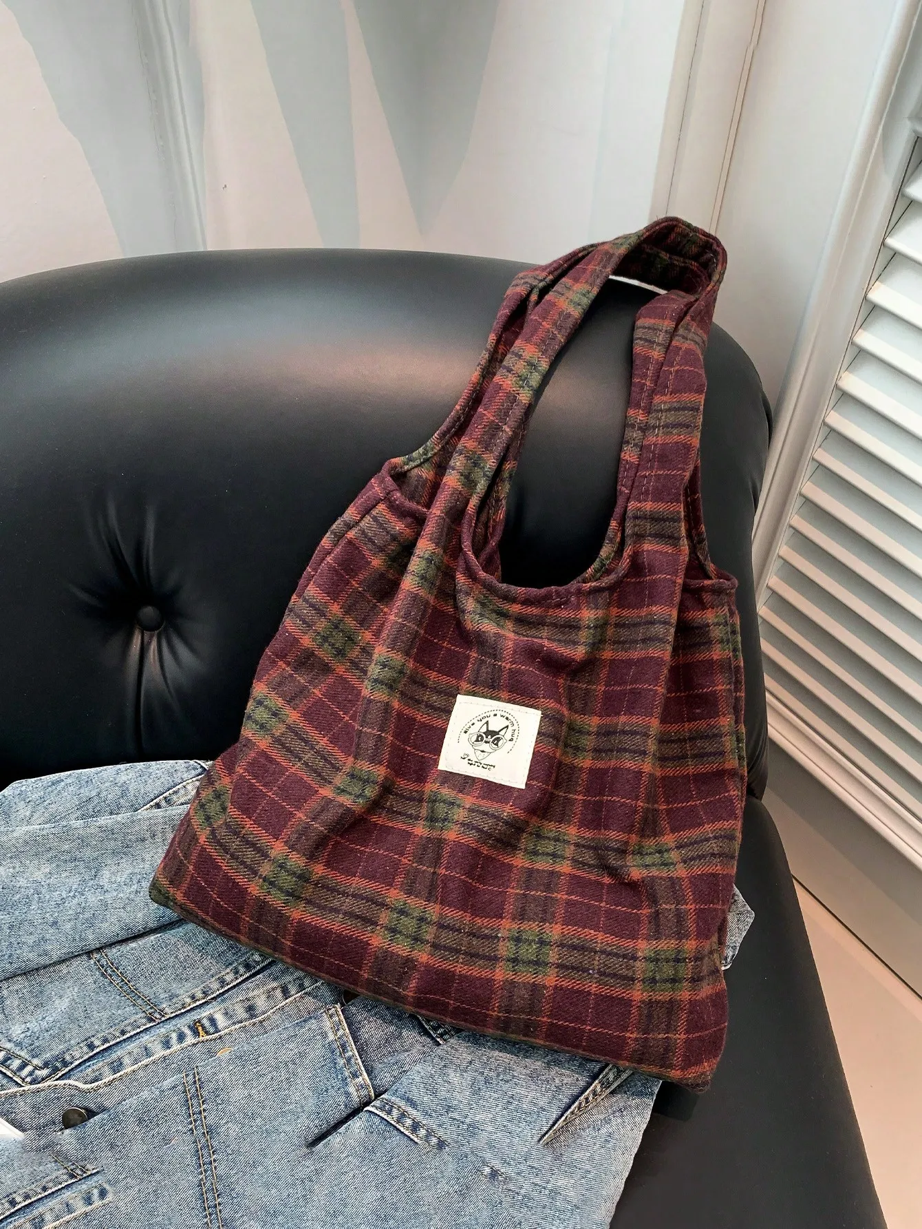 Lässige Retro-Karierte Tragetasche Große Kapazität Tragbare Tasche Weiche und Langlebige Canvas-Schultertasche Geeignet für Tägliches Pendeln – Detail 9