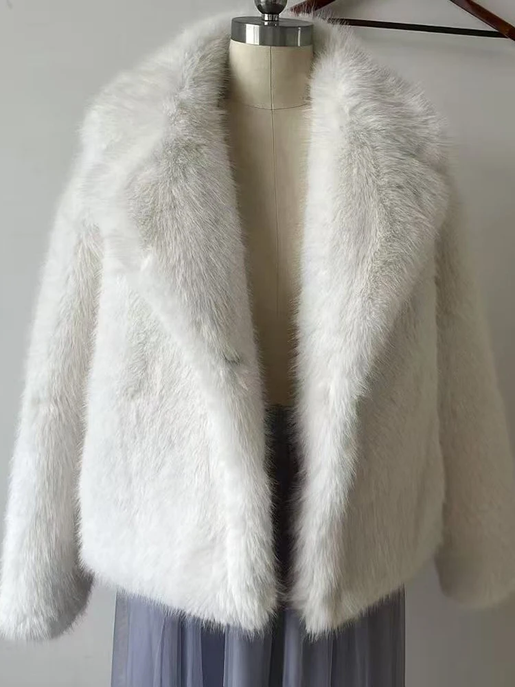 Caldo capospalla femminile in peluche 2025 marchio di lusso moda donna cappotto in pelliccia sintetica giacca chic ragazze autunno inverno pelliccia di volpe oversize