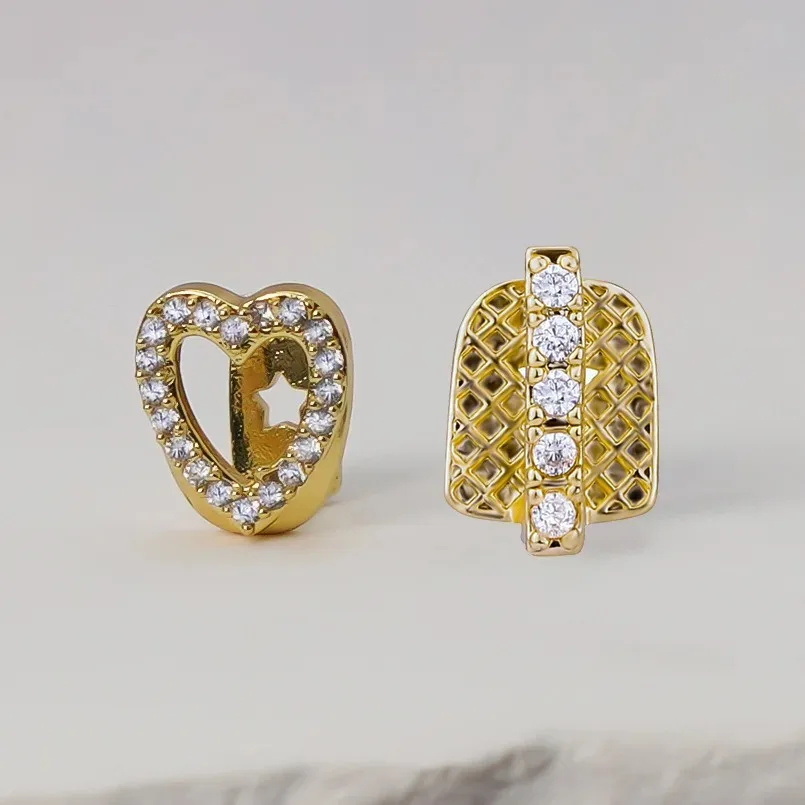 2PCS Set Hip Hop CZ Stone Hollow Heart Teeth Grillz with Elegant Vertical Bar Zircon Tooth Caps for Women And Men Jewelry Gift