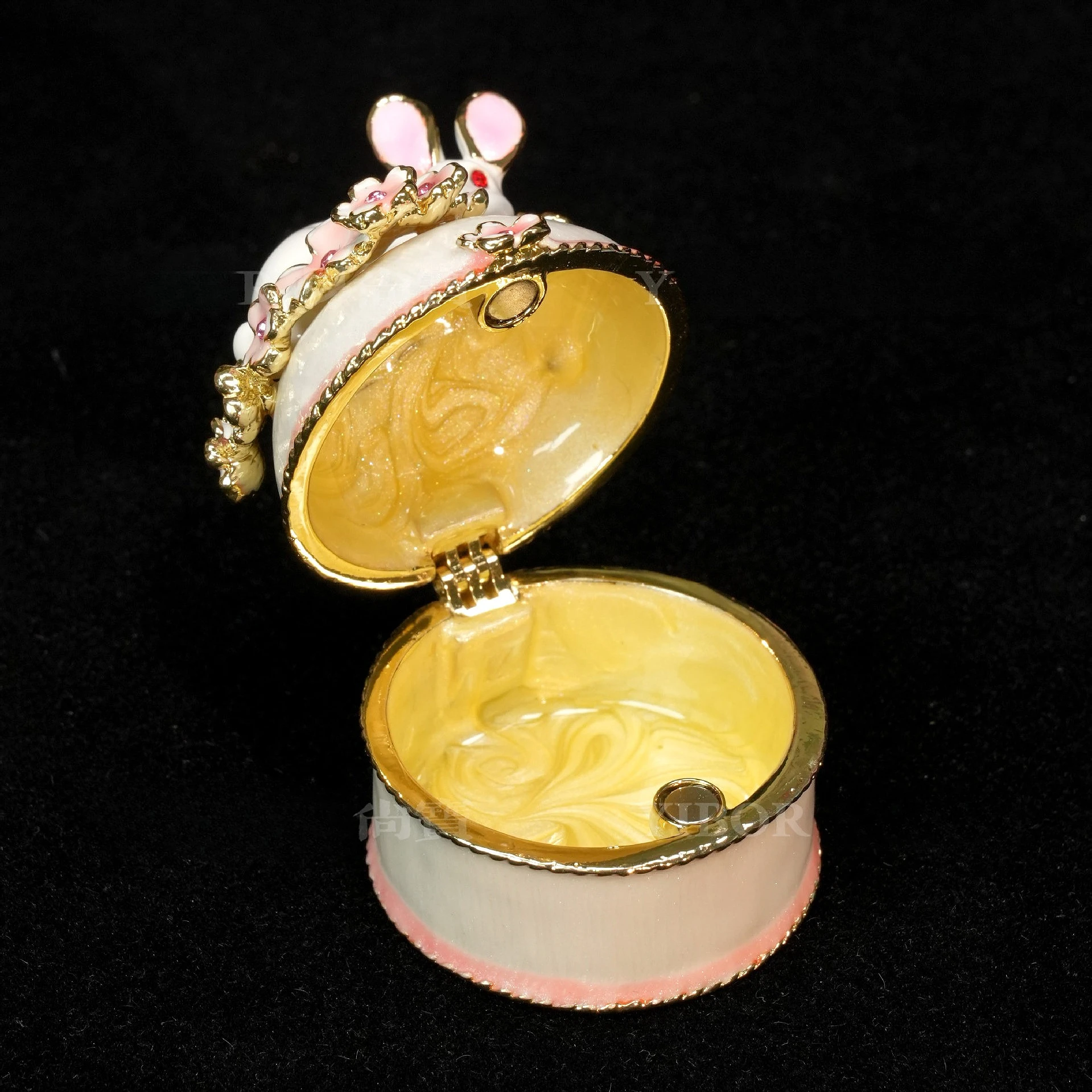 Cute Bunny Cloisonne Jewelry Box, Magnetic Flip Lid Animal Trinket Case, Desktop Decor Creative Gift