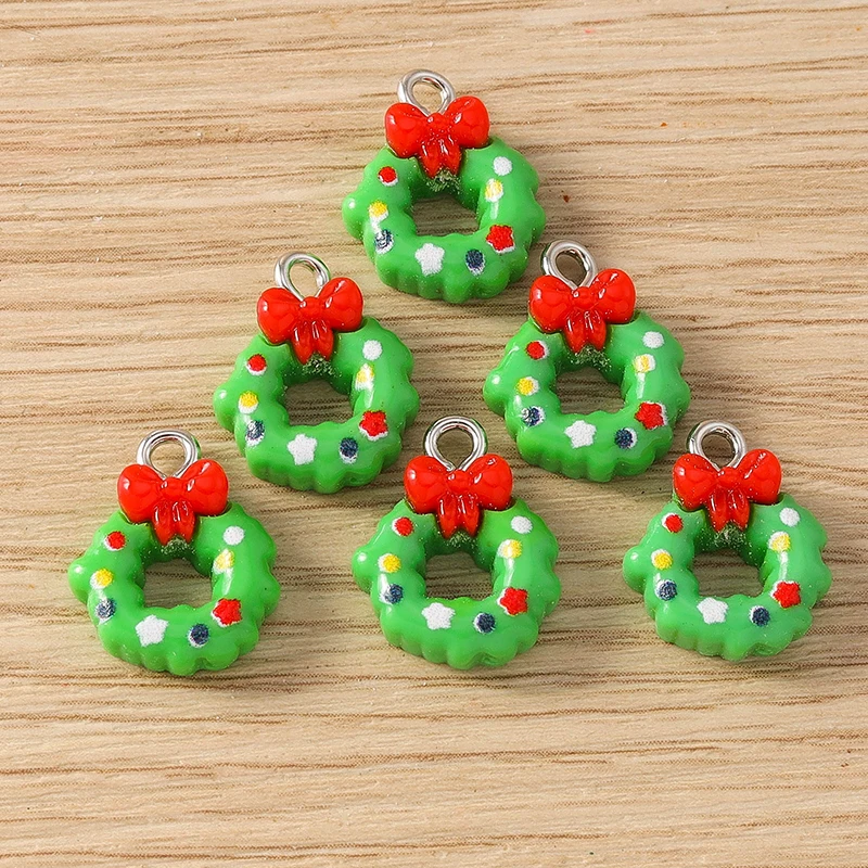 10 Stück 11 x 16 mm niedliche Weihnachtskranz-Charms-Anhänger aus Kunstharz für Schmuckherstellung, Ohrringe, Halsketten, Armbänder, DIY-Bastelzubehör – Detail 5