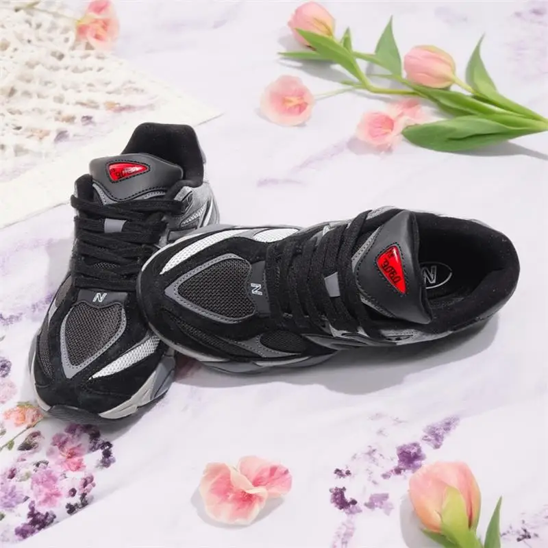 

Waterproof Slip-ResistantRetro chunky sneakers, patchwork design, daily versatile