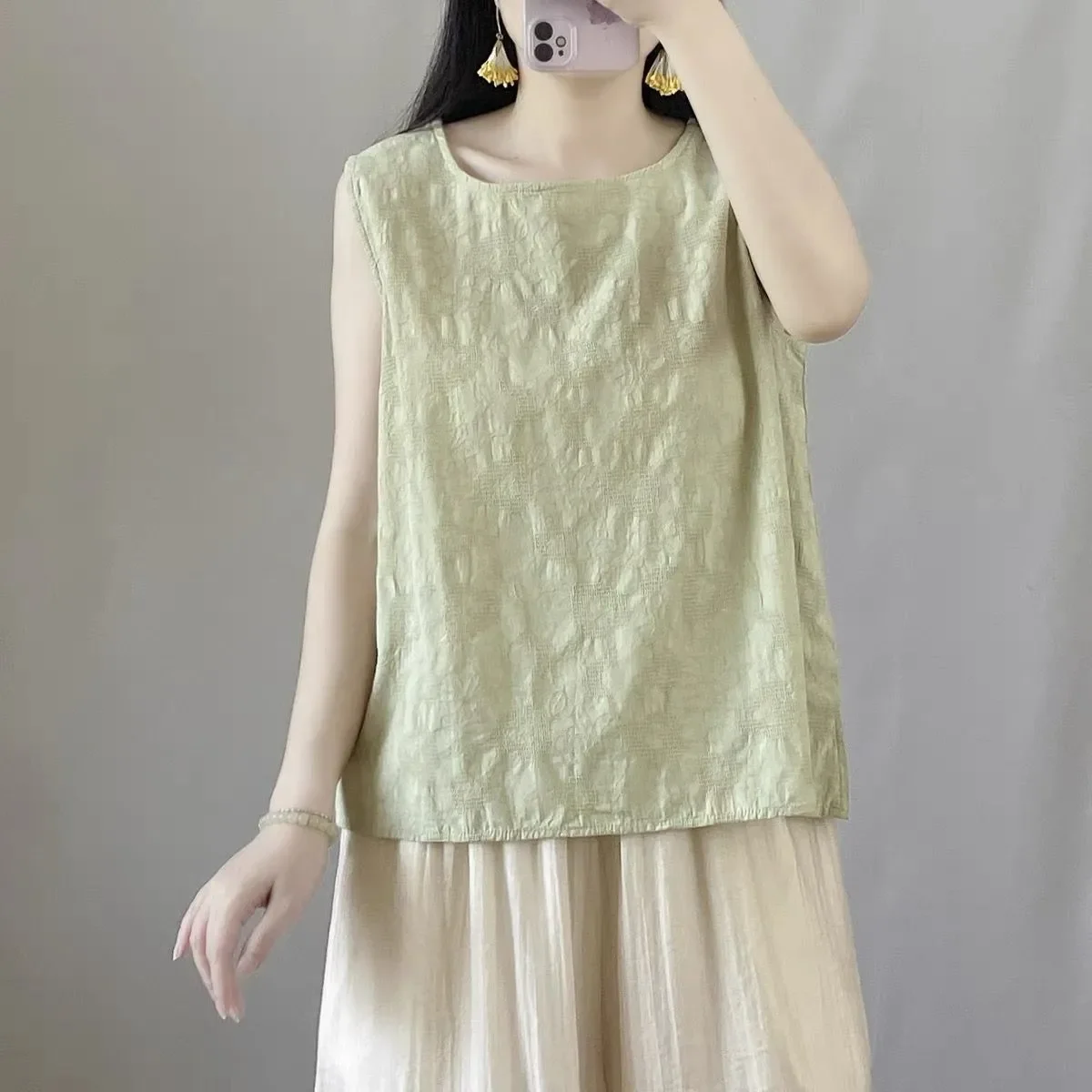 

Light Green Solid Sleeveless Tank Top for Women Casual Loose Fit Summer Beach Wear Lightweight Breathable Basic Top